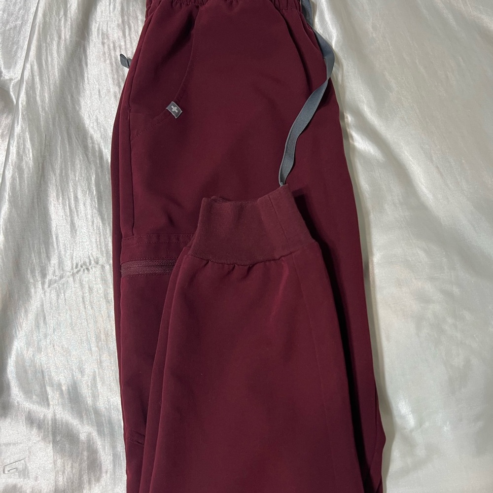 Figs Burgundy Jogger Pants Petite size small high waist